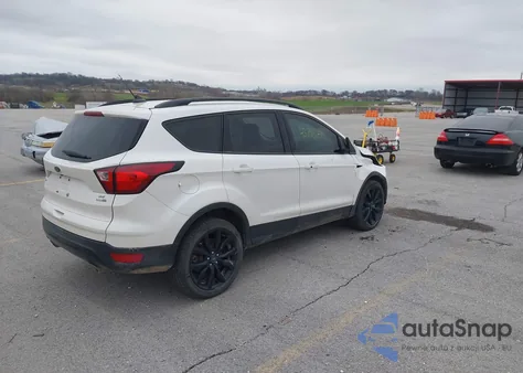 2019 Ford Escape Se z USA, uszkodzony, nr VIN 1FMCU9GD4KUA63155